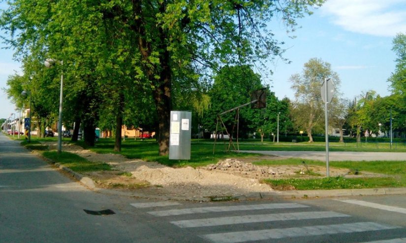 Postavit će ogradu uz Kumičićevu i nogostup u Kašićevoj