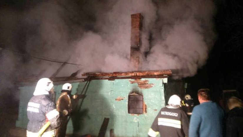 Zbog brzog smrzavanja vode vatrogasci jedva ugasili požar u Malom Gorencu