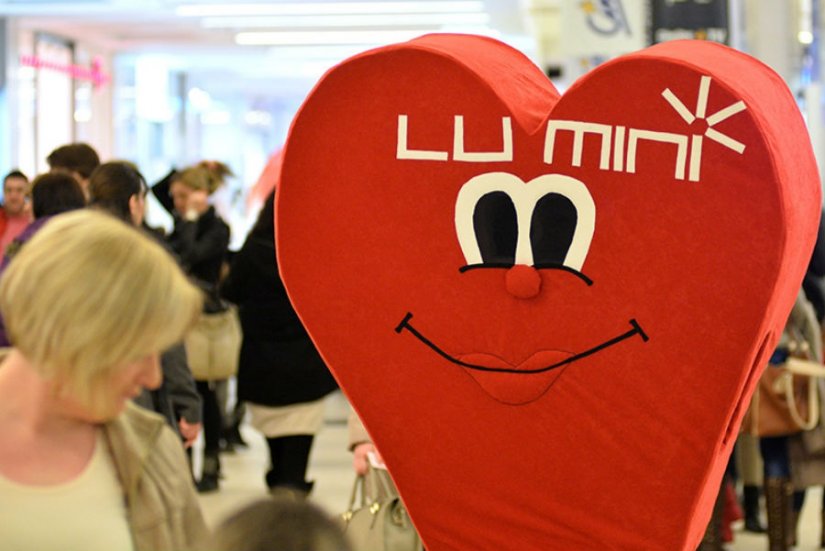 Uoči Valentinova u trgovačkom centru Lumini postavljen je Zid ljubavi