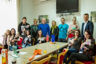 Općina Sračinec darivala bebe simboličnim iznosom od 1.000 kuna