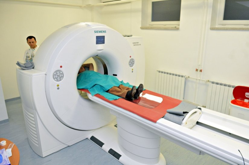 FOTO: U varaždinskoj Općoj bolnici u rad pušten novi CT uređaj vrijedan 5,5 milijuna kuna