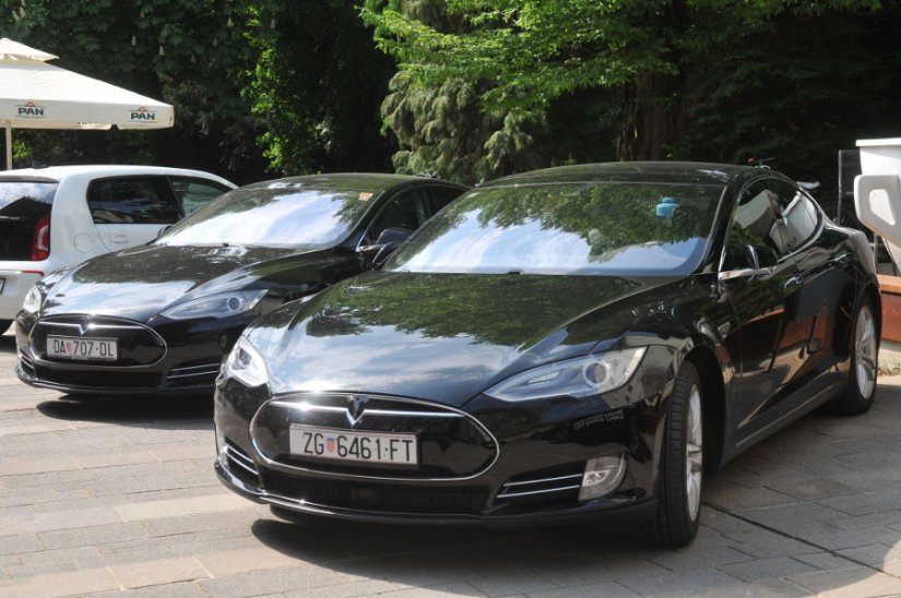 FOTO Električna vozila u centru Varaždina: Trend je nezaustavljiv, e-mobilnost je budućnost