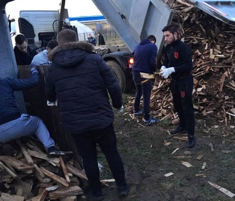 Mladež HDZ-a prikupila 20 kubika drva za ogrjev kako bi ludbreška obitelj imala topli dom