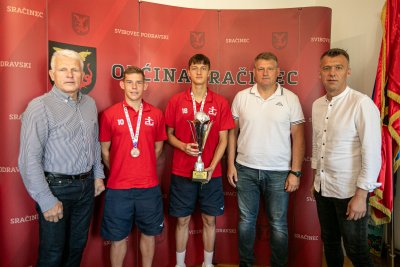 Općina Sračinec nagradila uspješne mlade nogometaše i njihovog trenera