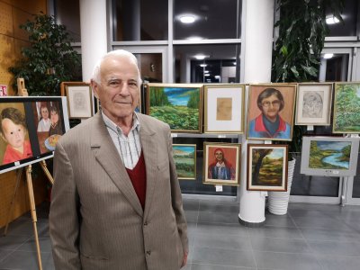FOTO Svestrani umjetnik Josip Jurak izložio svoja djela u Svetom Iliji