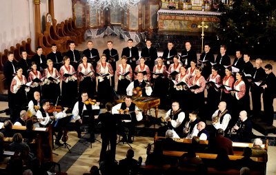 FOTO Božićni koncert Ansambla Lado u katedrali i ove godine oduševio Varaždince