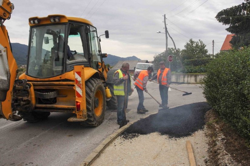 Asfaltiranje u Jerovcu i Lovrečanu