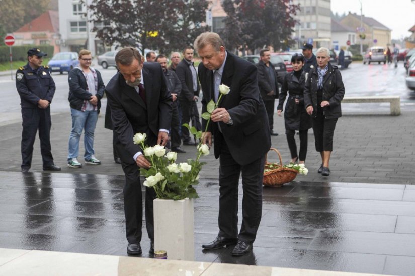 Ivančani odali počast poginulim braniteljima