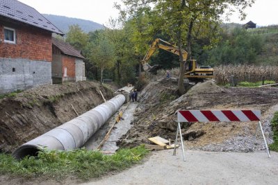 Počelo uređenje problematične lokacije na potoku Željeznica