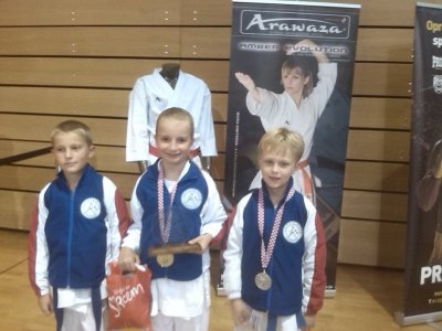 Tri člana Karate kluba Klenovnik osvojili su jednu zlatnu i jednu srebrnu medalju