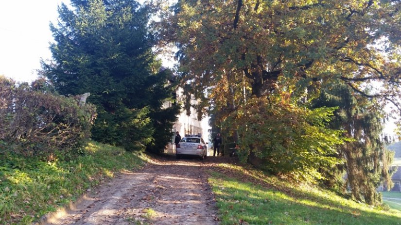 Vatra je navodno buknula na gornjem katu objekta