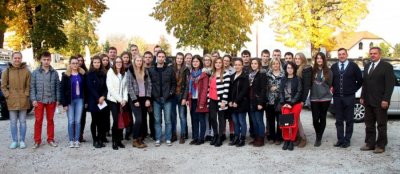 Sa studentima s područja općine Petrijanec potpisani ugovori o stipendiranju