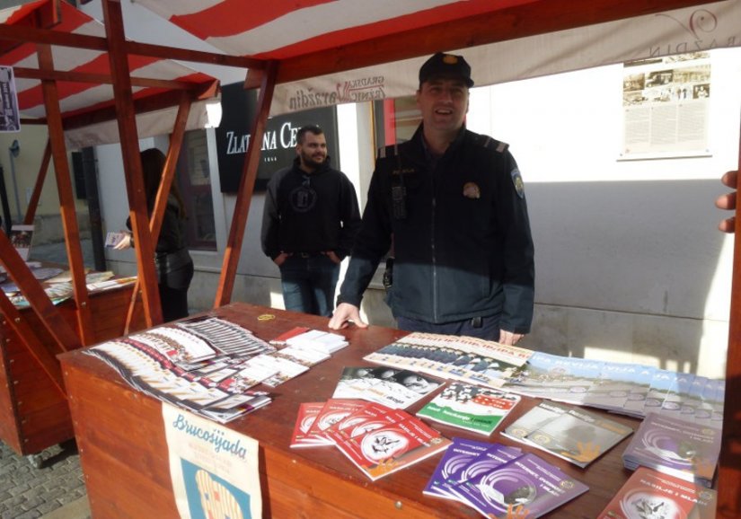 I varaždinska policija obilježila Međunarodni dan srednjoškolaca i studenata