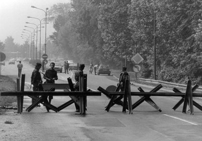 FOTO: Otvorena izložba fotografija o varaždinskim danima rata