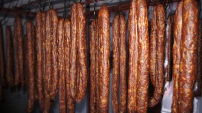 Ponovno provala u sušaru, ukradene salame i sirovo meso