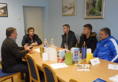 FOTO: Vinicu posjetili Dinamovi nogometaši Rog i Stolnik