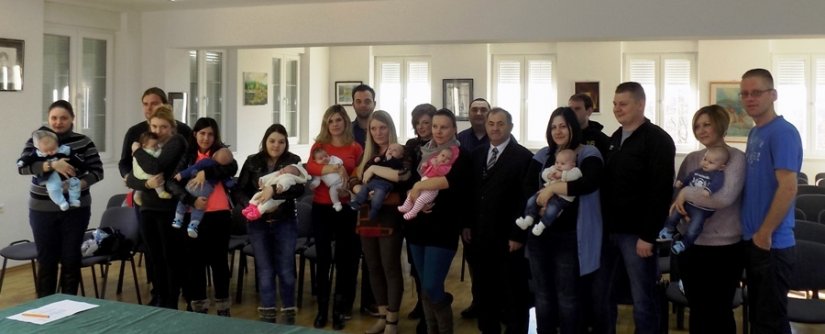 Po 1.000 kuna pomoći roditeljima 13 novorođenčadi s područja Maruševca
