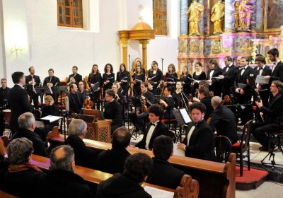 VIDEO,FOTO: Bachov Božićni oratorij pod ravnanjem Višeslava Jaklina ponovno okupio mlade glazbene snage