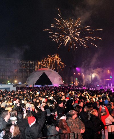 VIDEO,FOTO: Varaždinci na Kapucinskom trgu dočekali 2016. godinu