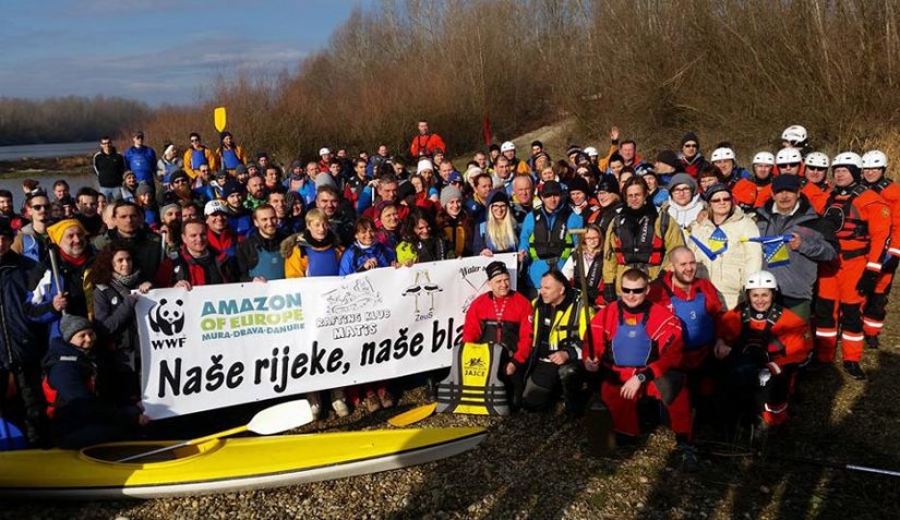 FOTO: Više od 200 kajakaša iz tri države veslali za „Naše rijeke, naše blago!“