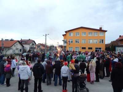 FOTO: &quot;Mačkarada v Beretincu&quot; okupila 300-tinjak veselih maškara