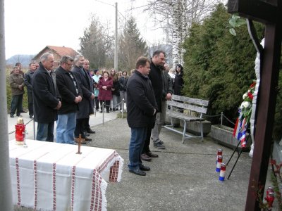 FOTO: Odana počast žrtvama poraća kod Makojišća Donjeg