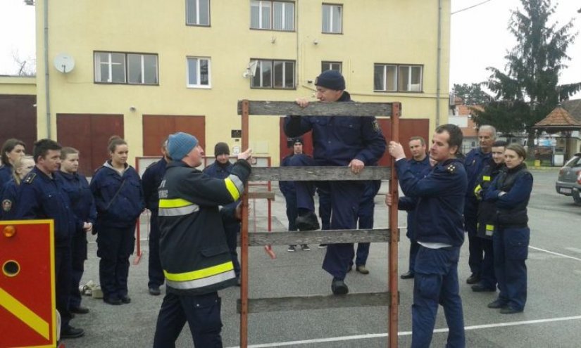 FOTO: Osposobljeni voditelji vatrogasne mladeži