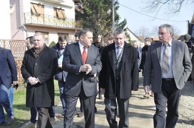 FOTO: Nakon 1. lipnja kućanstva u Trnovcu moći će se priključivati na kanalizacijski sustav