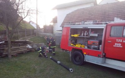 Vatrogasci gasili požare kod Grešćevine i Cvetlina, ali i ispumpavali bunar