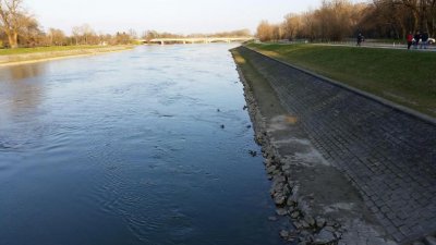 PU varaždinska: Tridesettrogodišnjakinja se ugušila hranom i pala u Dravu