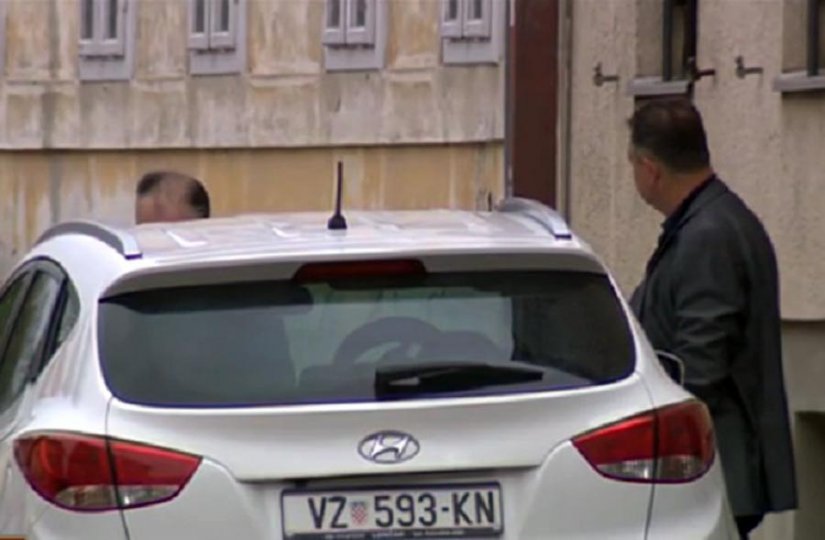 Radimir Čačić i njegov vozač uhvaćeni u nepropisnom parkiranju