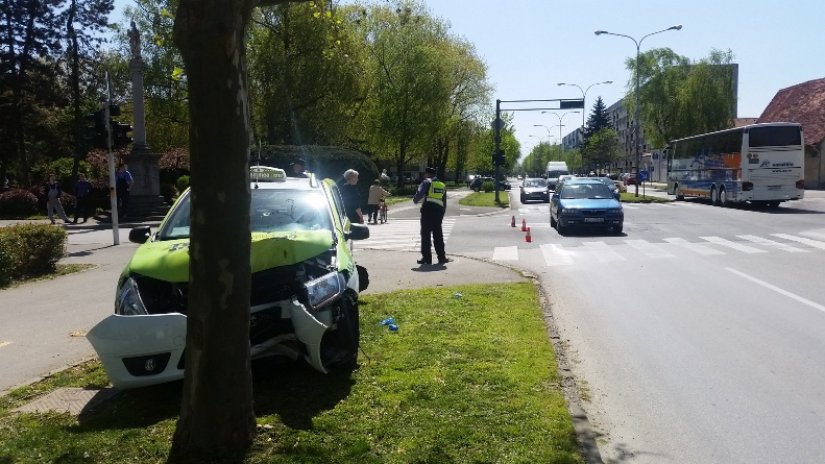 U prometnoj nesreći na Vidovskom trgu ozlijeđene dvije osobe