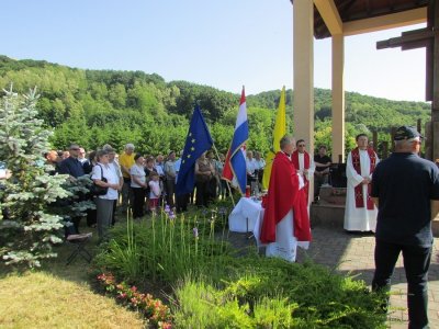 FOTO: Komemoracija kod spomen obilježja na Kipišću