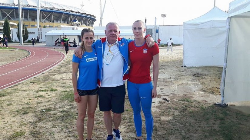 Kristina Dudek, trener Marinko Šipoš i Lucija Pokos (s lijeva)