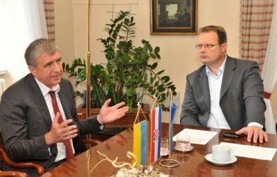 Habuš s veleposlanikom Levčenkom dogovorio ljetovanje djece iz ratom pogođenih dijelova Ukrajine
