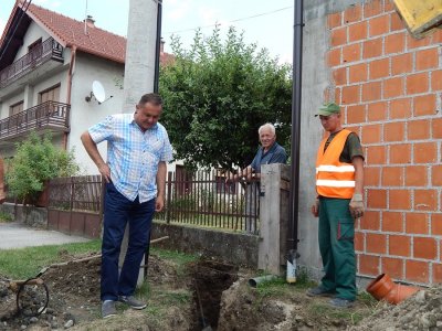 FOTO: Pri kraju radovi na završnoj etapi kanalizacijskog sustava naselja Trnovec i Zbelava