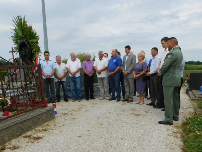 U Knegincu položili vijence u spomen na preminule sugrađane