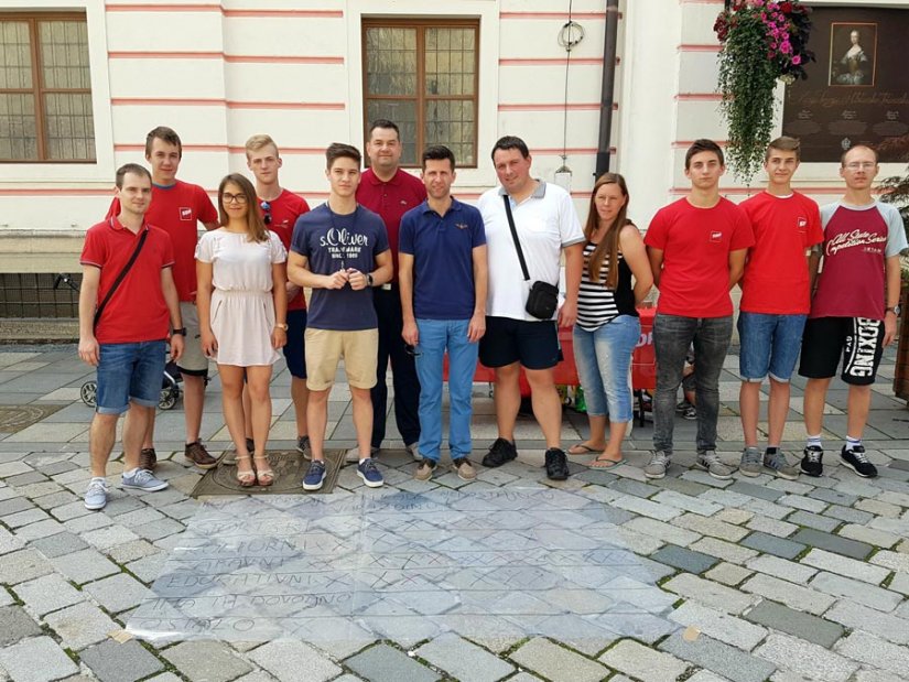 Forum mladih SDP-a na Franjevačkom trgu organizirao akcionizam na temu „Sadržaji za mlade u Varaždinu“.