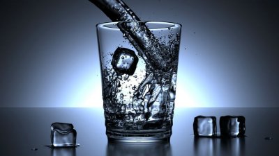 Istraživanje pokazalo kako je voda omiljena vrsta pića u Hrvatskoj