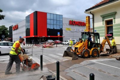FOTO: Počeli radovi na semaforizaciji raskrižja Zagrebačke i Prešernove ulice