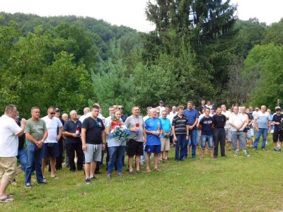 FOTO: HDZ-ovci na Grebengradu odali počast braniteljima i družili se uz sport