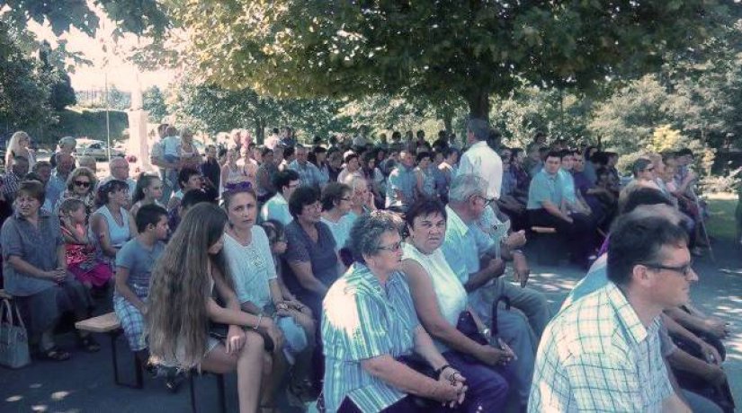 FOTO: Svečanim misnim slavljem obilježena 20. obljetnica blagoslova kapele na Peščenici