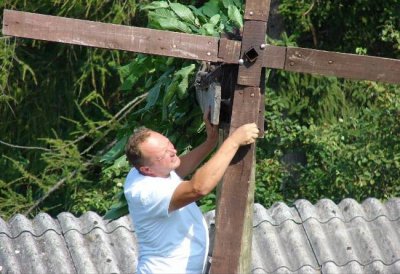 FOTO: Cestički vinogradari na Falinić bregu postavili klampotic