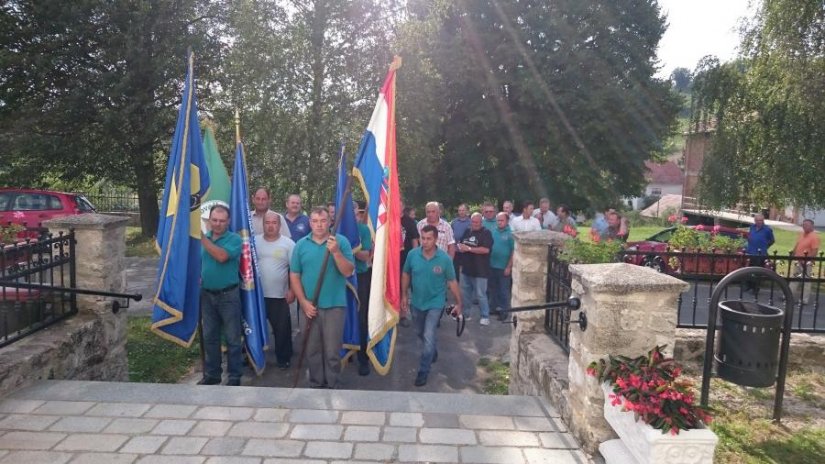 FOTO: U općini Visoko odana počast poginulim i preminulim hrvatskim braniteljima