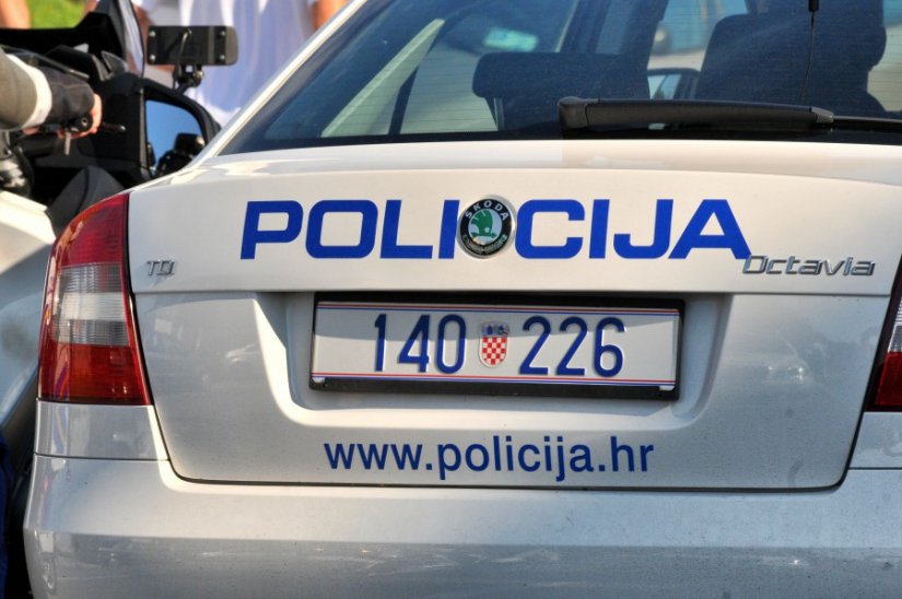 Varaždin: Policija traži očevice nesreće na raskršću Vrazove i Graberja