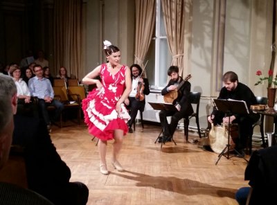 VIDEO: Ansambl Tercia Realidad izveo baroknu glazba uz vatreni flamenko