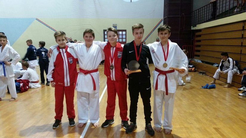 Članovi Karate kluba Varaždin na turniru u Daruvaru