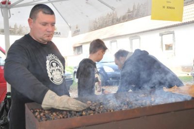 FOTO U Petrijancu u tijeku humanitarna 19. Kestenijada, još stignete doći!