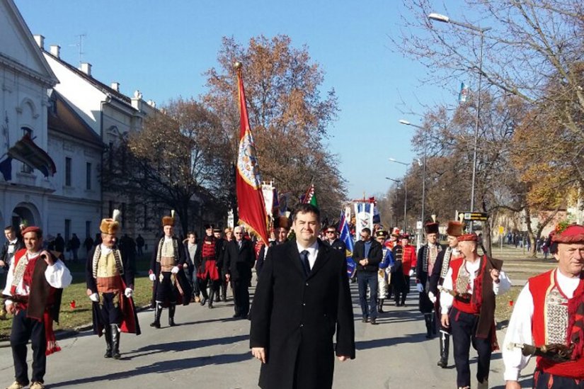 Kišić u Vukovaru odao zahvalnosti poginulim, nestalim i ranjenim braniteljima