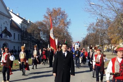 Kišić u Vukovaru odao zahvalnosti poginulim, nestalim i ranjenim braniteljima